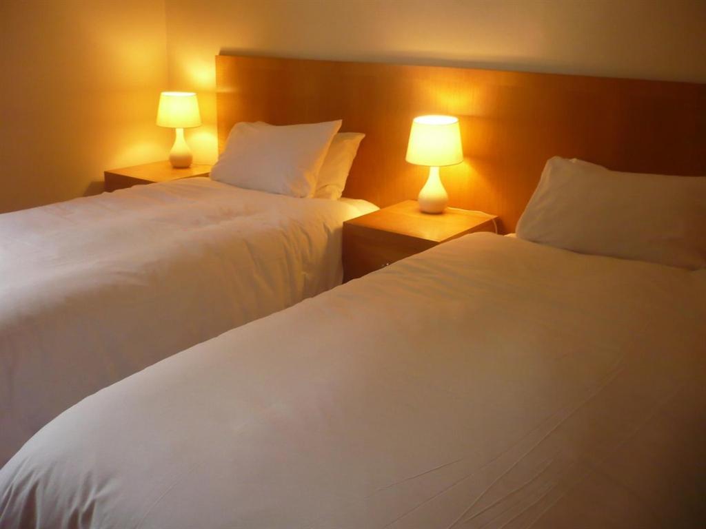 Tri-Star Hotel Bickenhill Bagian luar foto
